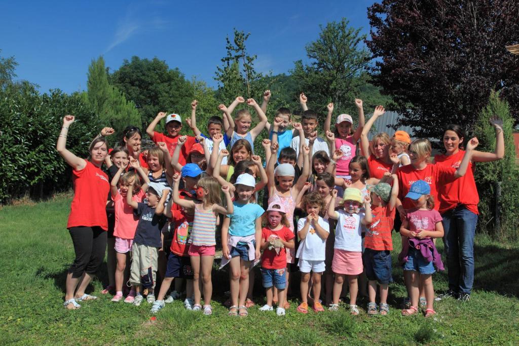 Camping Paradis Marmotel Saint-Geniez-dʼOlt Екстериор снимка
