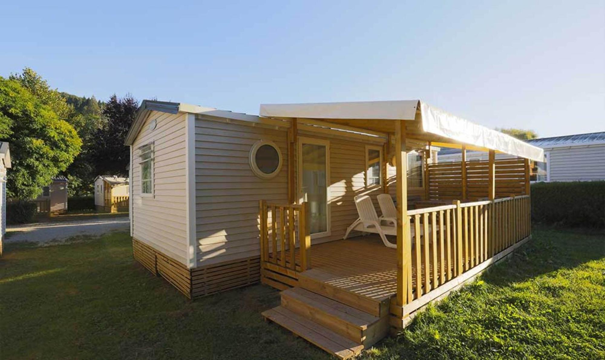 Camping Paradis Marmotel Saint-Geniez-dʼOlt Екстериор снимка