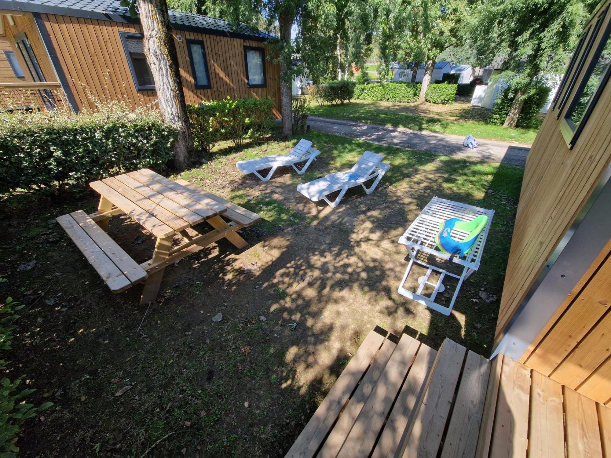 Camping Paradis Marmotel Saint-Geniez-dʼOlt Екстериор снимка
